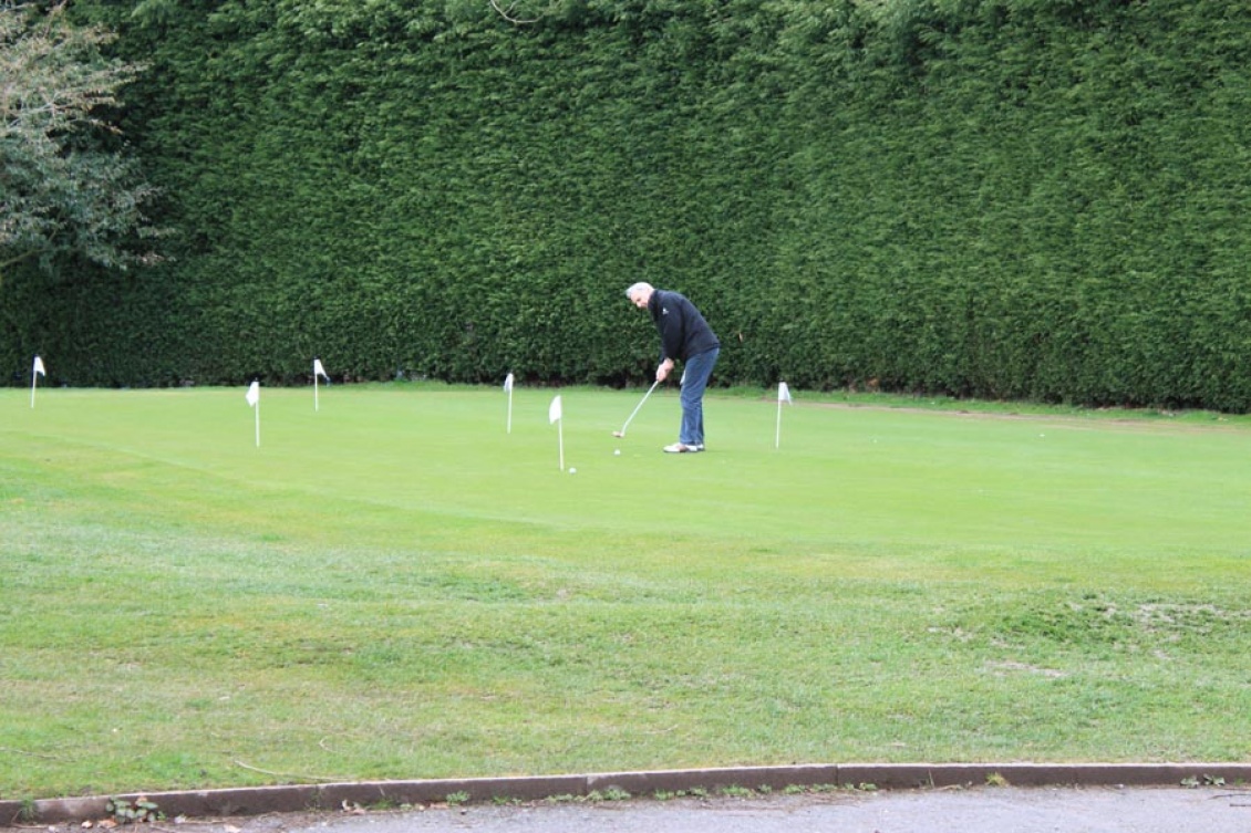 The practice putting green